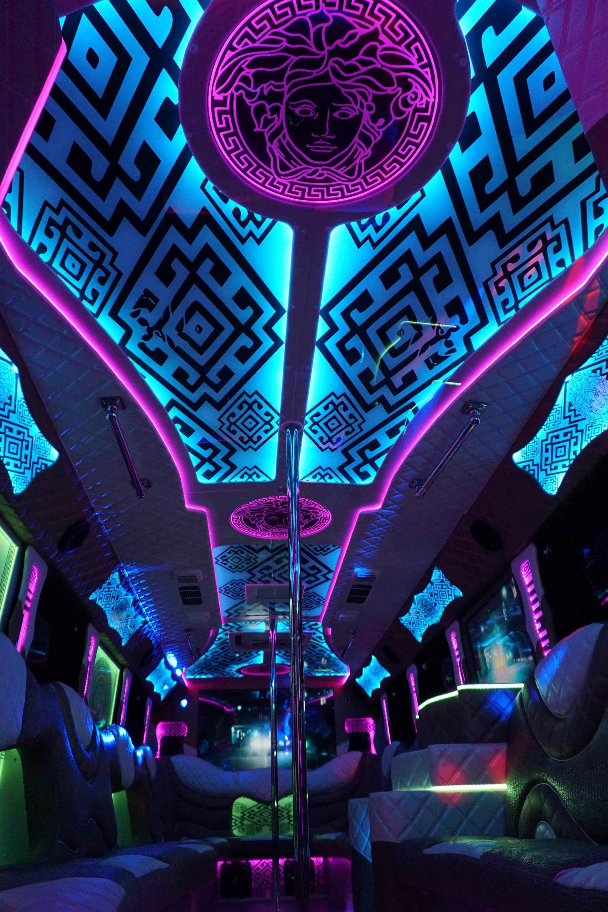 Fashion / Versace gallery 11