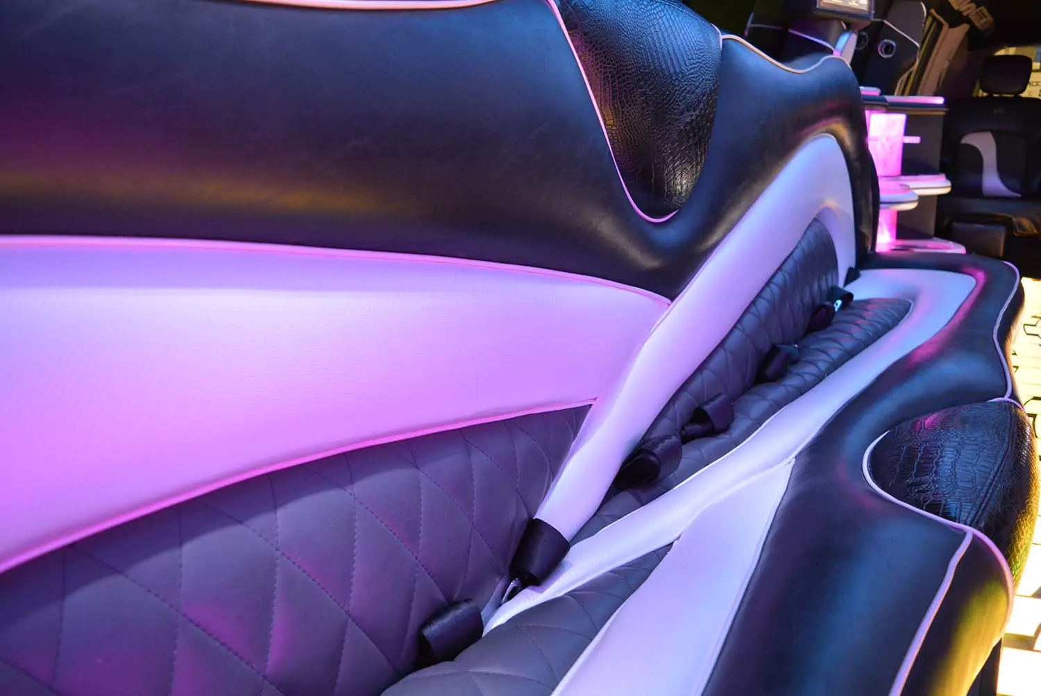 Infiniti QX56 gallery 7