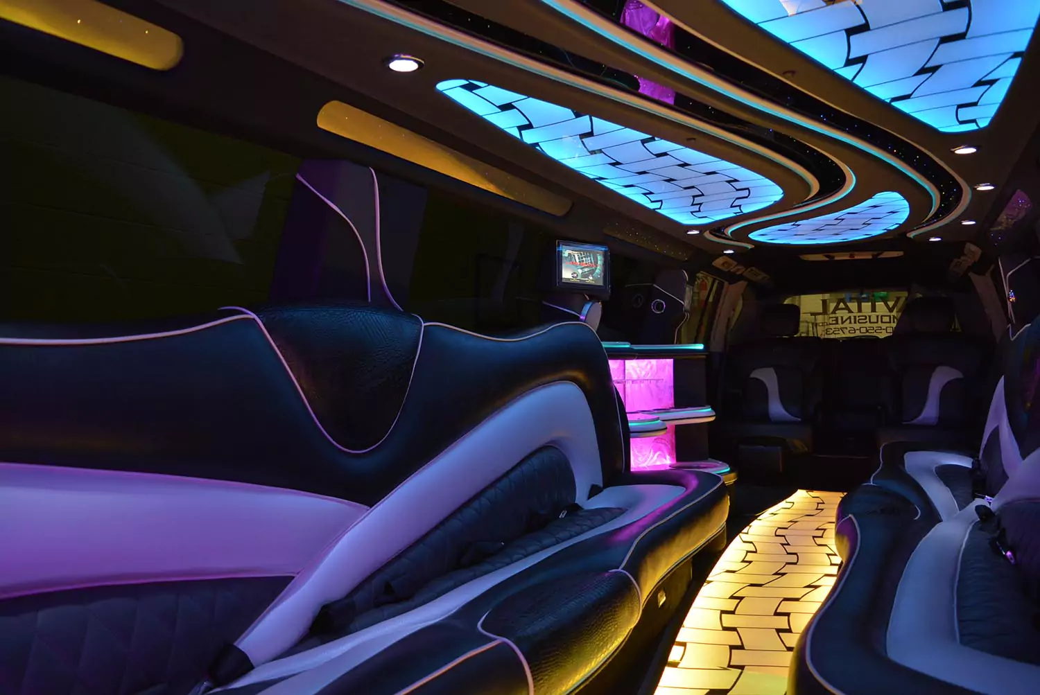 Infiniti QX56 gallery 11