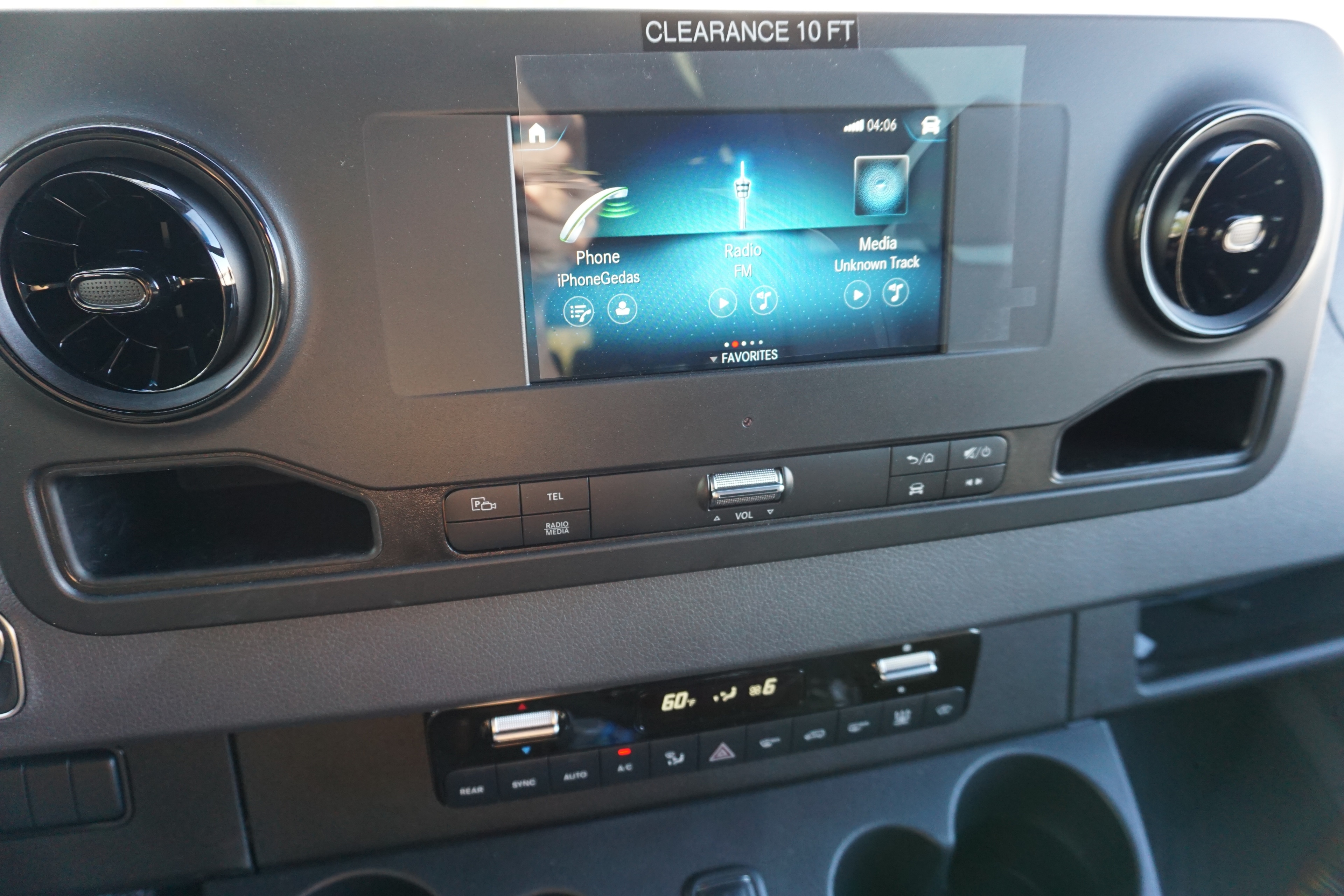 Mercedes Charter gallery 8